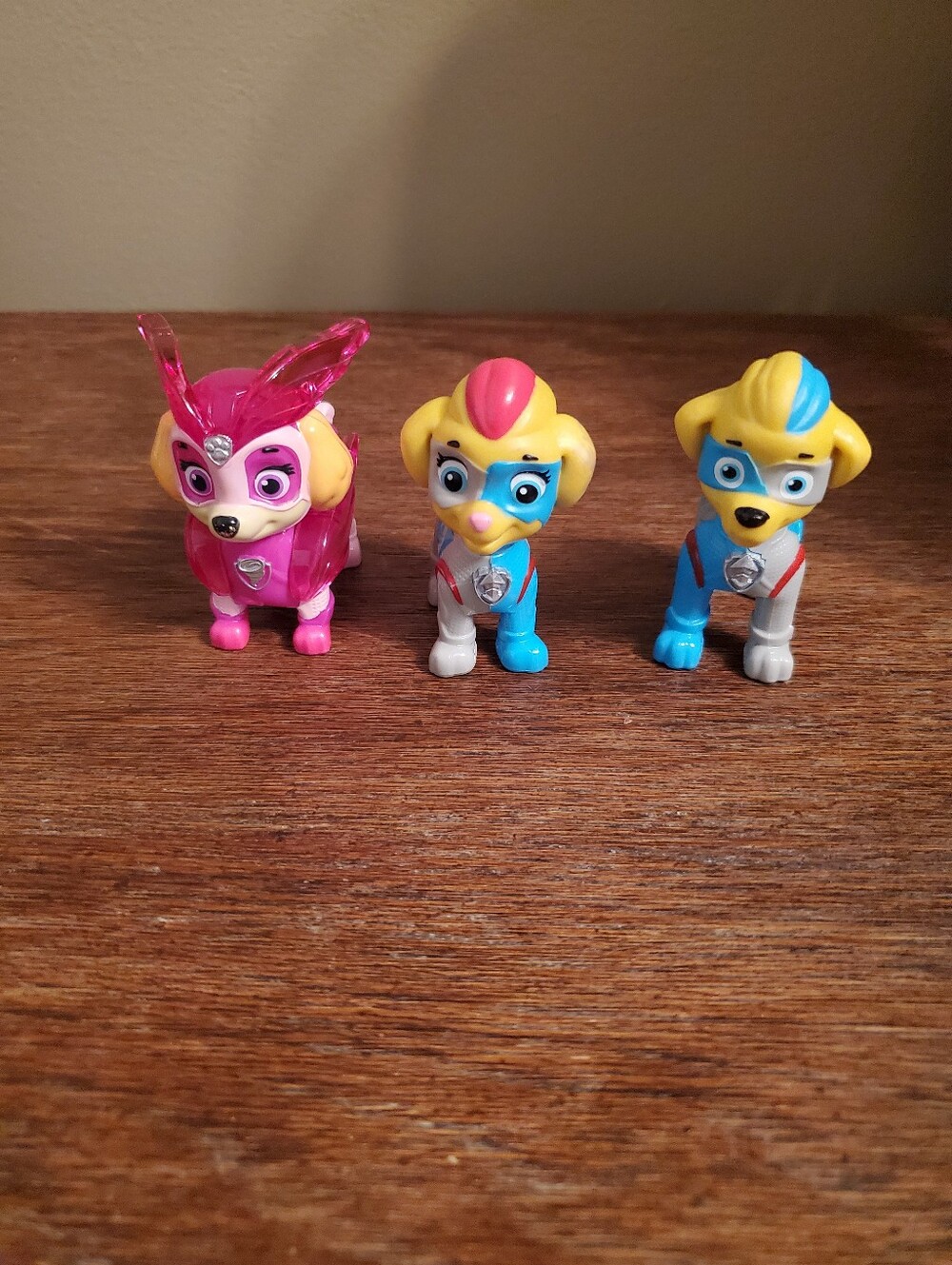 Paw Patrol Figures- Might Twins & Charged Up Skye Preowned